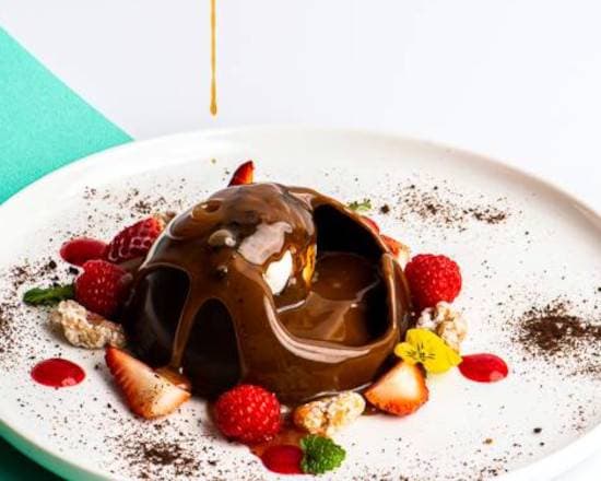 CARAMEL AND CHOCOLATE DOME